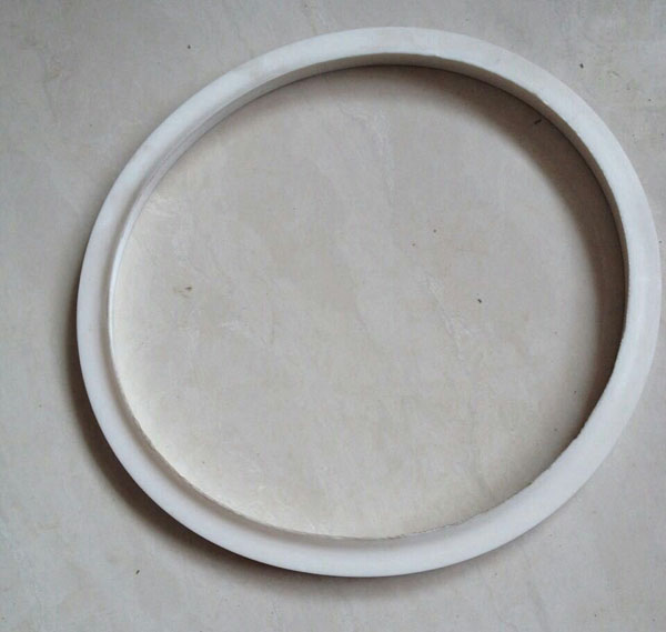 ����C���Ͽ��ܷ�Ȧ